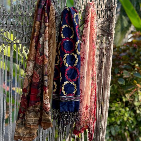 Women’s Scarf Red Brown Floral Plaid Silky Designer Vintage Scarf - Picture 2 of 3